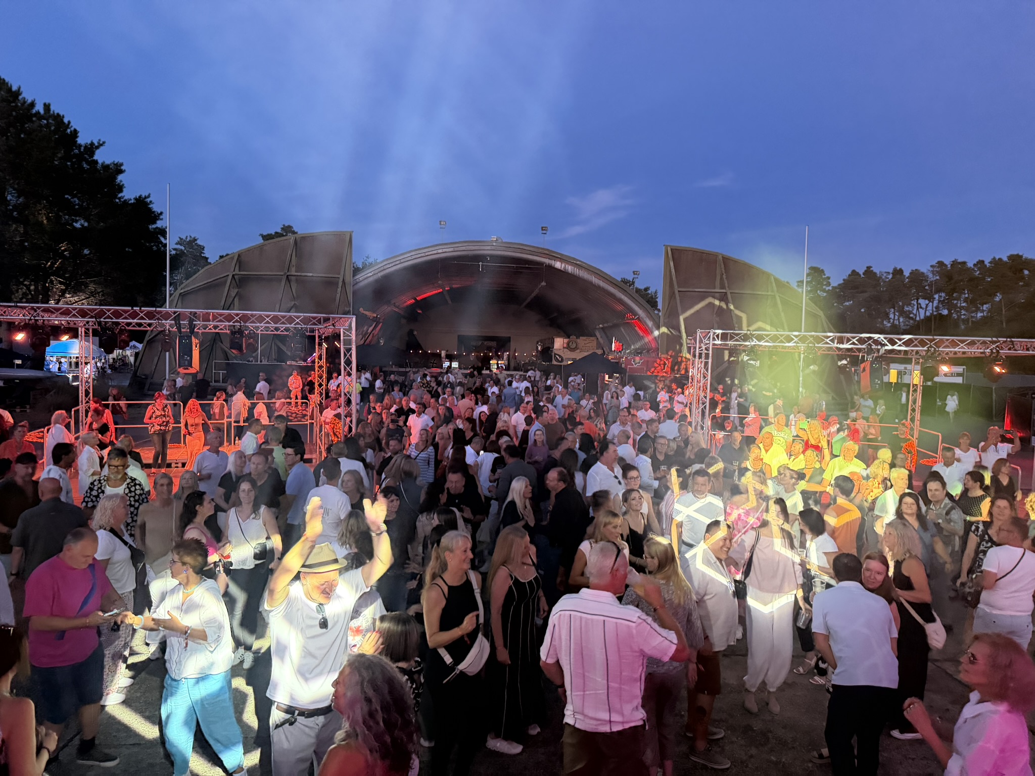 Trianon Hot-Summer-Night