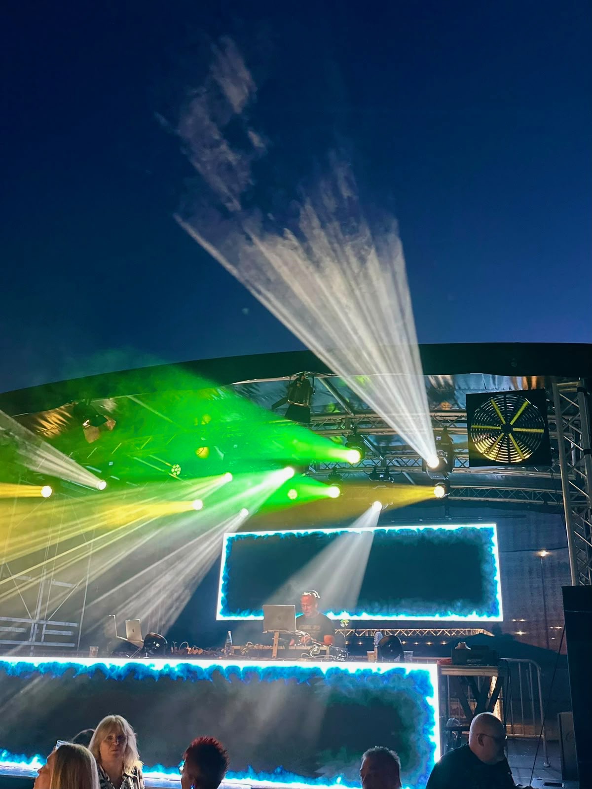 Trianon Hot-Summer-Night